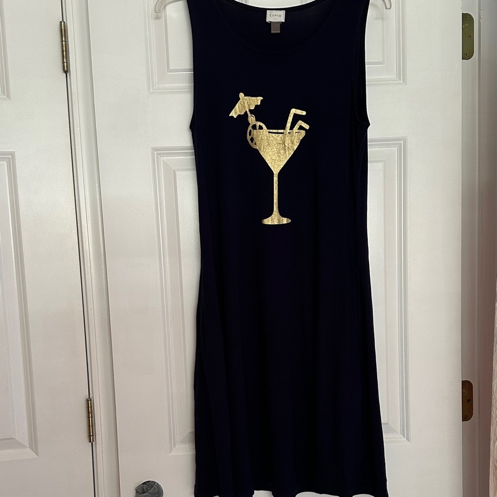 Cupio Black Sleeveless Shift Dress with Gold Cocktail Motif